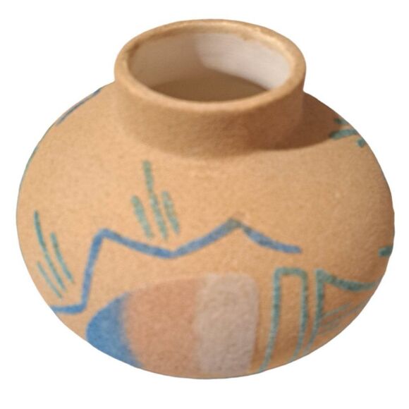 Navajo Sand Art Vase Signed Beige Pottery American Indian Art Handmade - Picture 5 of 14